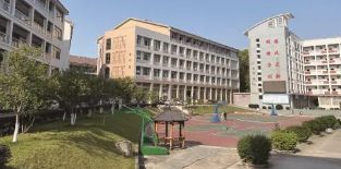 校園環(huán)境
