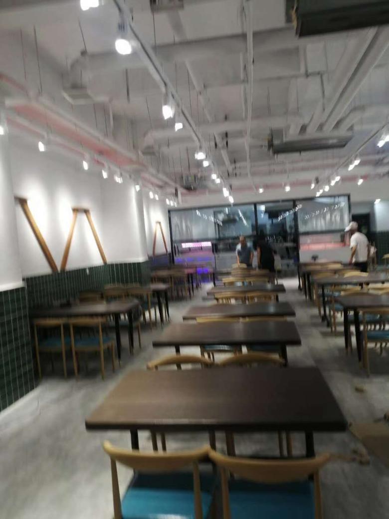 20200711/5f098caff230e.jpg 已經安裝好的餐桌椅.jpg