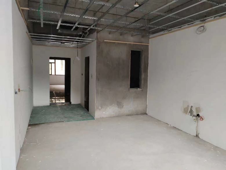 20200802/5f262c653bd96.jpg 酒店毛坯房.jpg