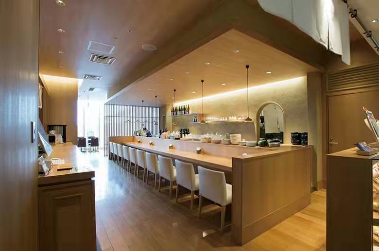 20211208/61b035e80e214.jpg 西安博菲克家具廠實木餐桌椅生產(chǎn)車間.jpg